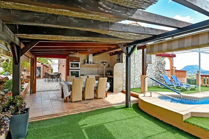 Casas en venta y pisos alquiler - 3