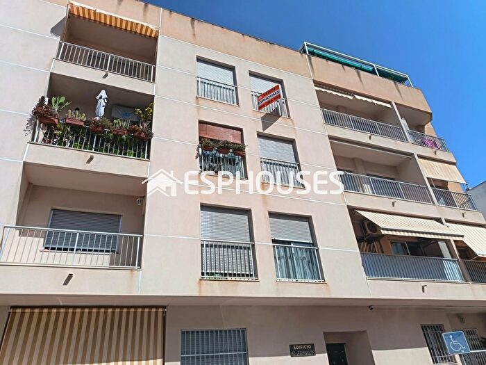 Casas en venta y pisos alquiler - 1