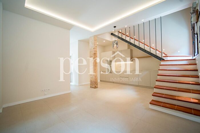 Casas en venta y pisos alquiler - 1