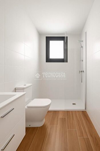 Casas en venta y pisos alquiler - 2