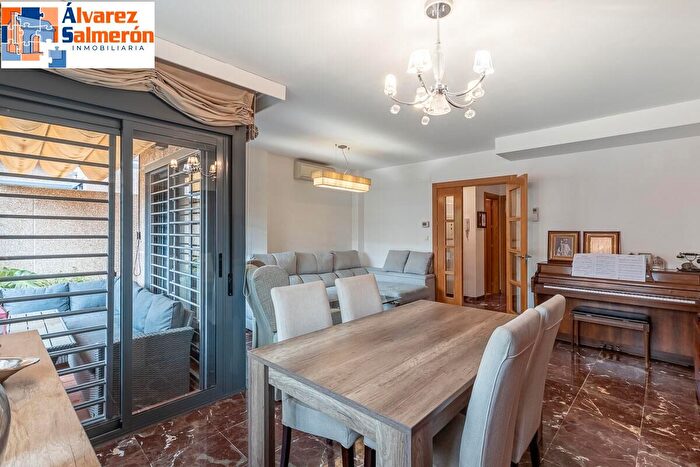 Casas en venta y pisos alquiler - 3