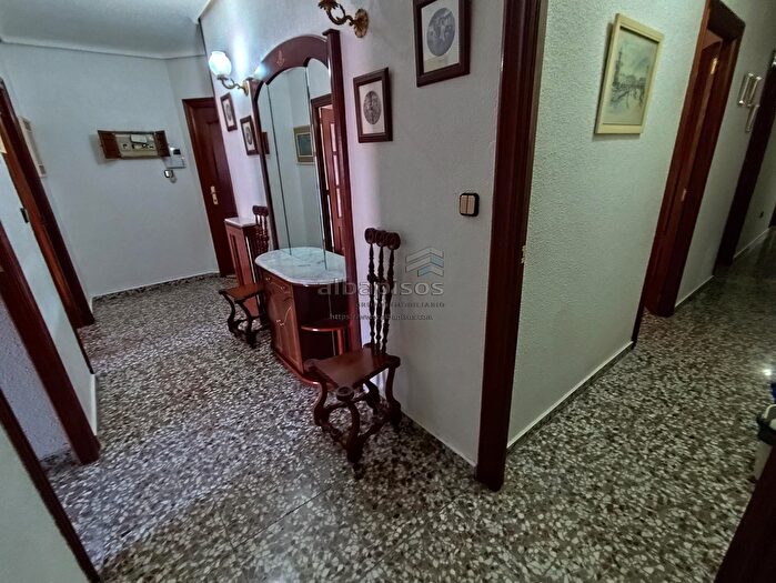 Casas en venta y pisos alquiler - 2