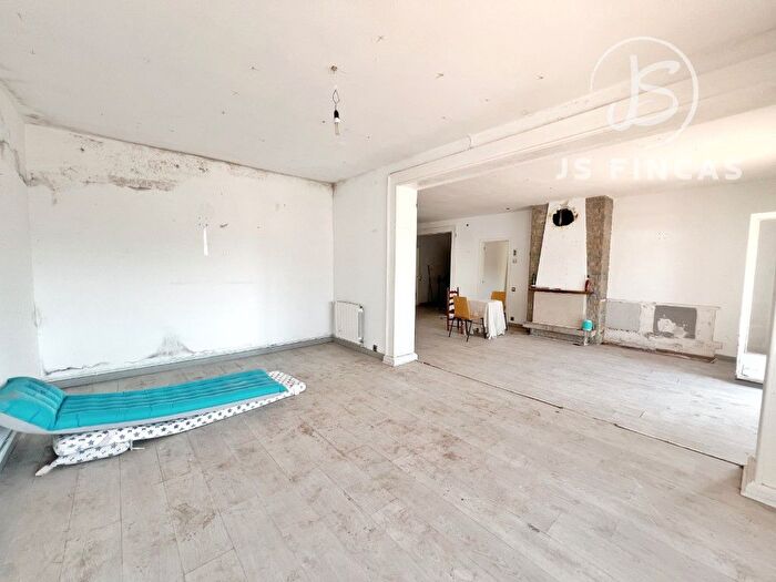 Casas en venta y pisos alquiler - 3