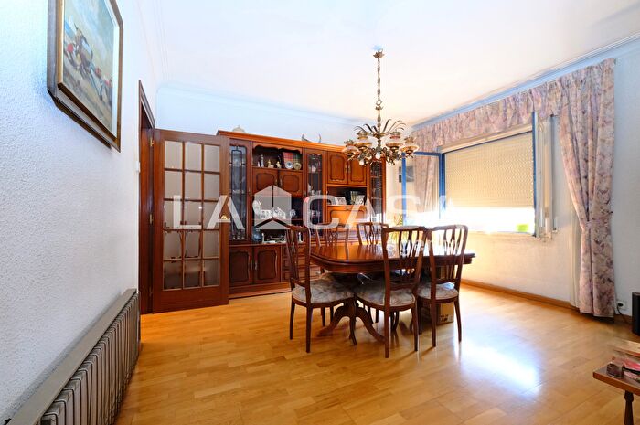 Casas en venta y pisos alquiler - 2