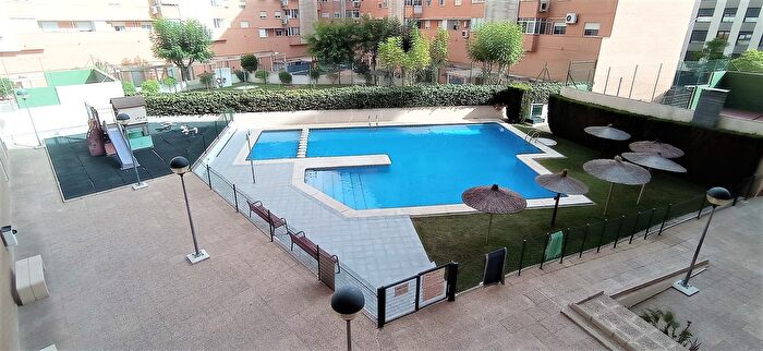 Piso en alquiler en San Blas, Paus Poligono San Blas de 3 habitaciones