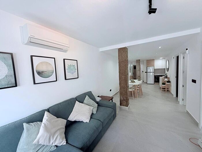 Piso en venta en Centro, Parque de las Naciones de 3 habitaciones