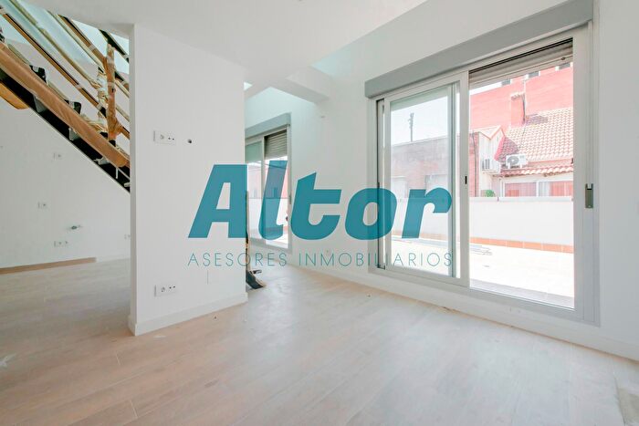 Casas en venta y pisos alquiler - 2