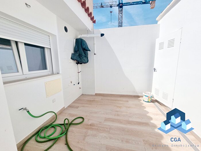 Casas en venta y pisos alquiler - 2