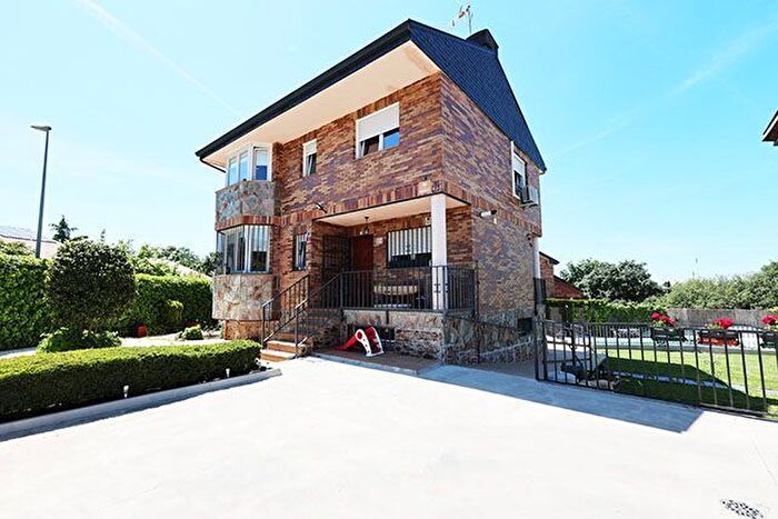 Casas en venta y pisos alquiler - 2