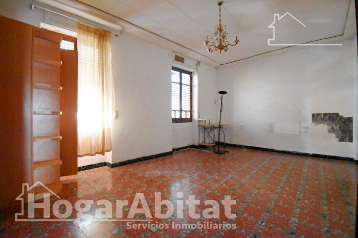 Casas en venta y pisos alquiler - 2