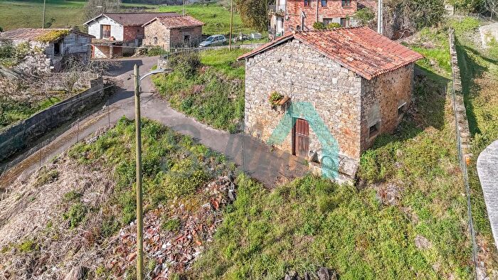 Casa en venta en Parres, Asturias de 1 habitacion