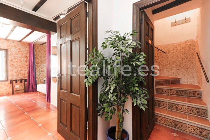 Casas en venta y pisos alquiler - 2