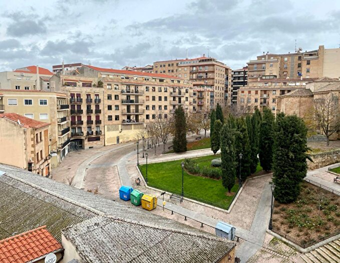Casas en venta y pisos alquiler - 1