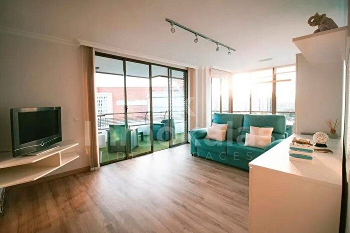 Casas en venta y pisos alquiler - 2