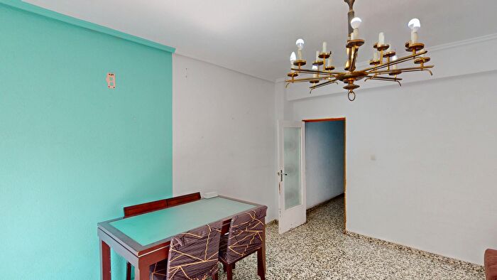 Casas en venta y pisos alquiler - 1