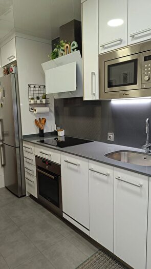Casas en venta y pisos alquiler - 1