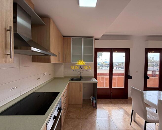 Casas en venta y pisos alquiler - 3