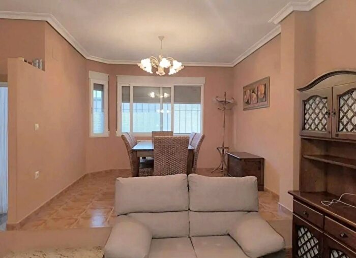Casa en venta en La Gineta, Albacete de 3 habitaciones