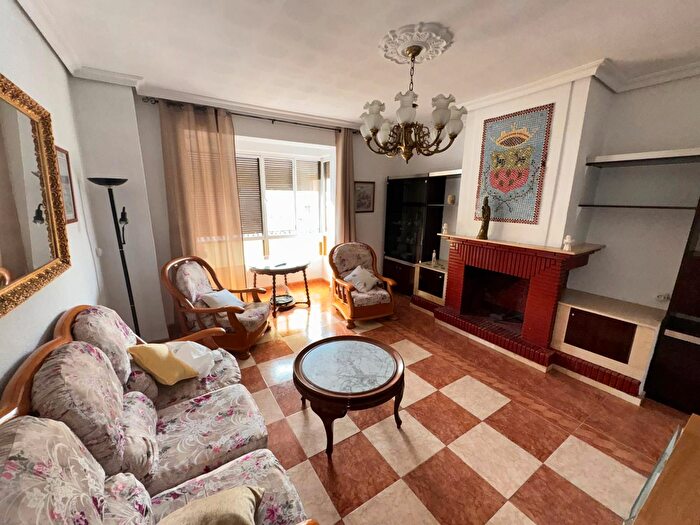 Casas en venta y pisos alquiler - 2