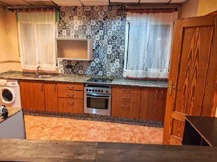 Casas en venta y pisos alquiler - 1