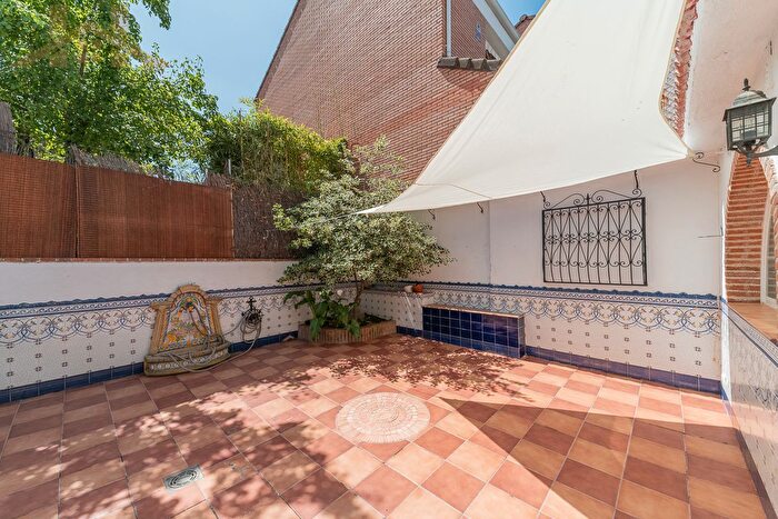 Casas en venta y pisos alquiler - 2