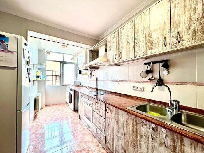 Casas en venta y pisos alquiler - 1