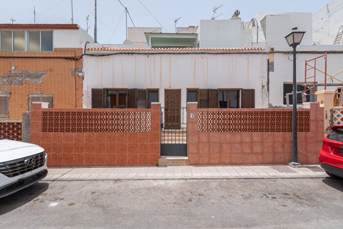 Casa en venta en Ciudad Alta, Altavista Don Zoilo de 4 habitaciones