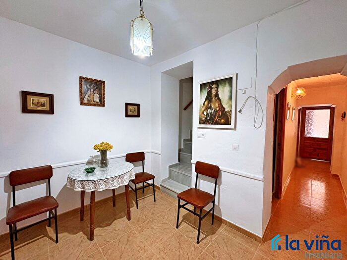 Casas en venta y pisos alquiler - 2