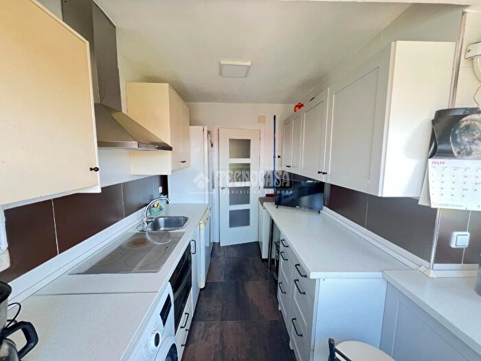 Casas en venta y pisos alquiler - 2