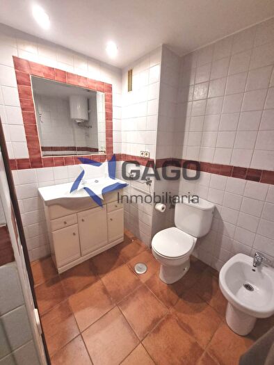 Casas en venta y pisos alquiler - 2