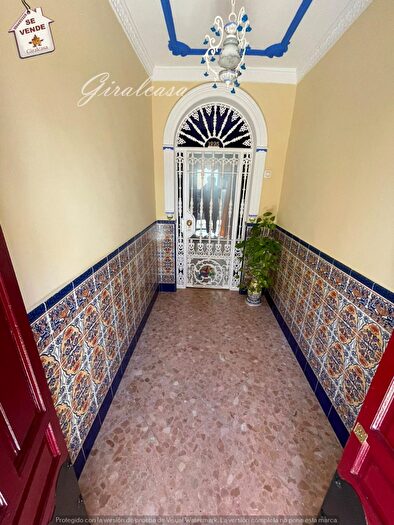 Casas en venta y pisos alquiler - 1