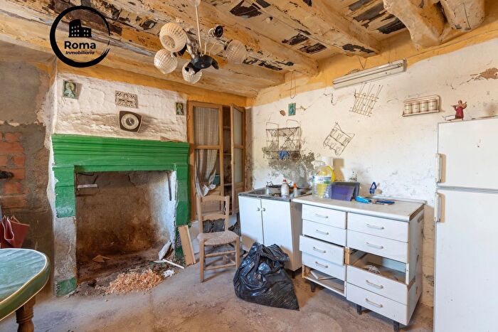 Casas en venta y pisos alquiler - 1