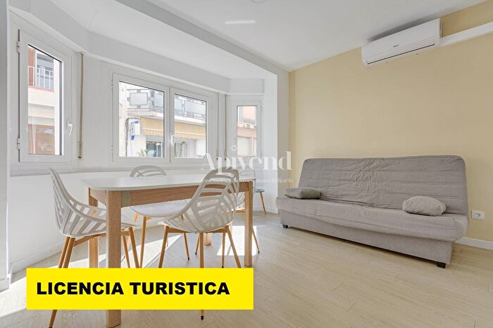 Casas en venta y pisos alquiler - 1