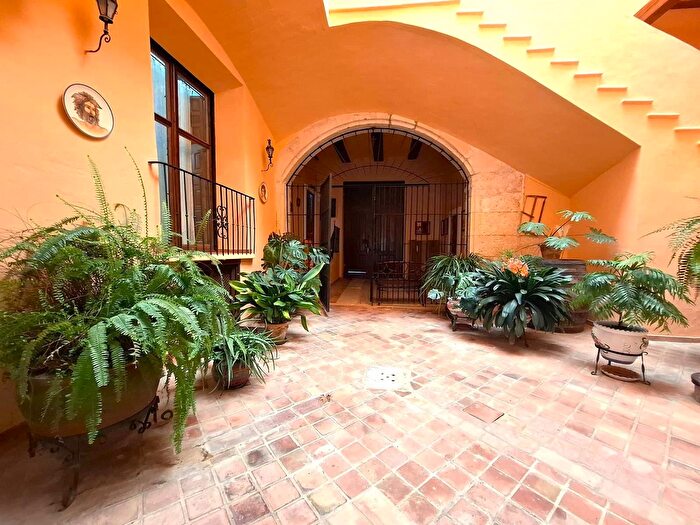 Casas en venta y pisos alquiler - 2