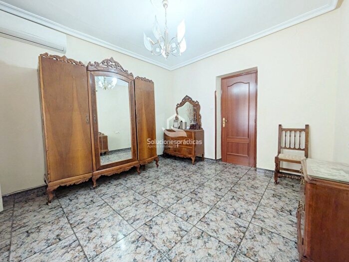 Casas en venta y pisos alquiler - 2
