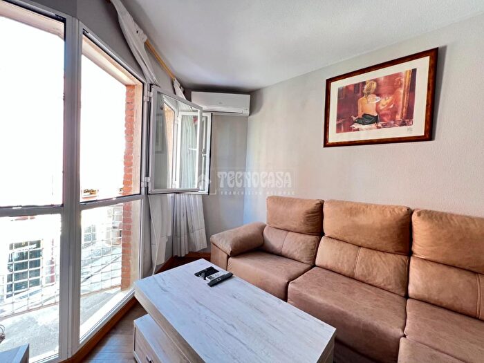 Casas en venta y pisos alquiler - 1