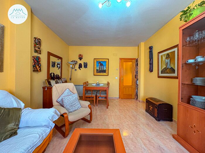 Casas en venta y pisos alquiler - 2