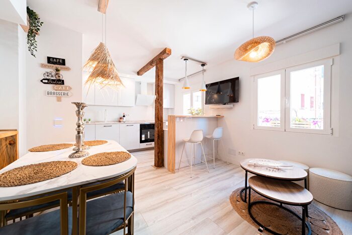 Casas en venta y pisos alquiler - 2