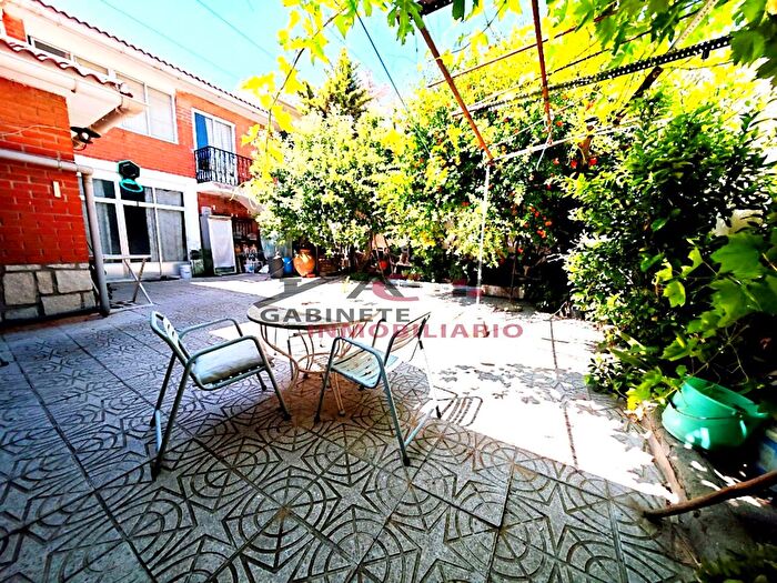 Casas en venta y pisos alquiler - 2
