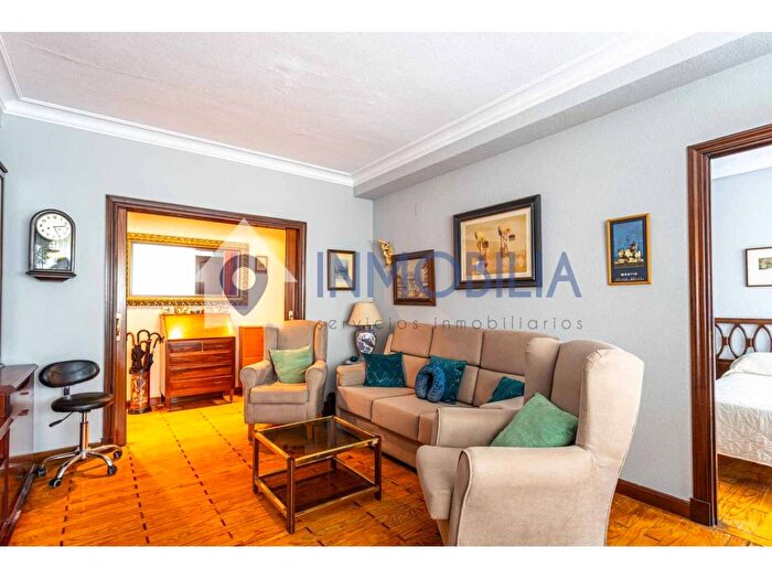 Casas en venta y pisos alquiler - 2