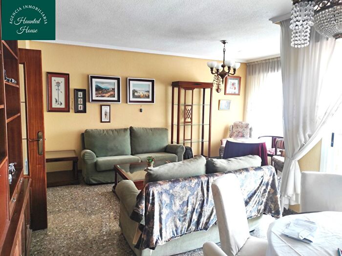 Casas en venta y pisos alquiler - 2