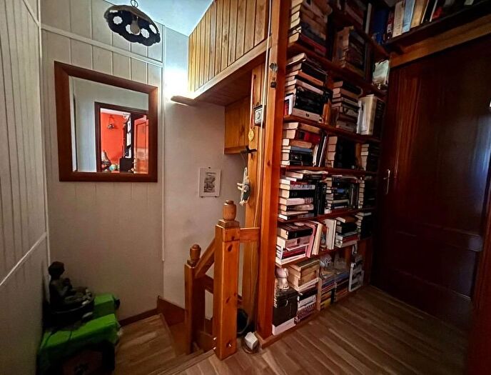 Casas en venta y pisos alquiler - 2
