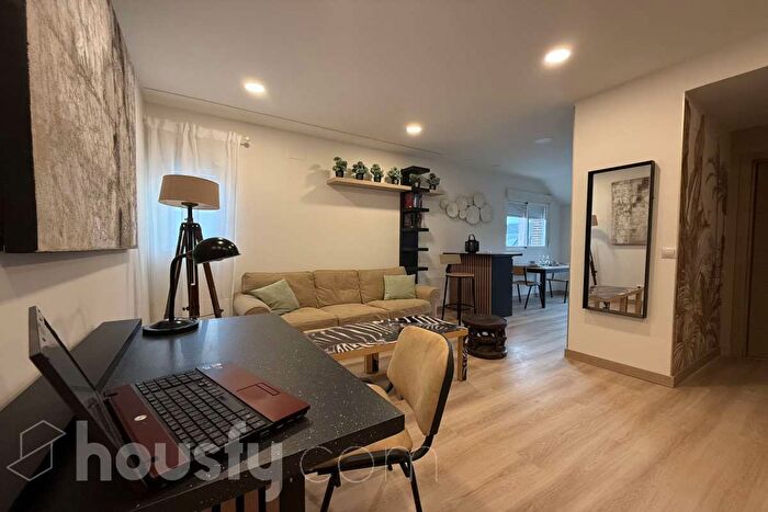 Casas en venta y pisos alquiler - 1