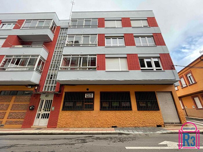 Piso en venta en Valverde de la Virgen, León de 3 habitaciones
