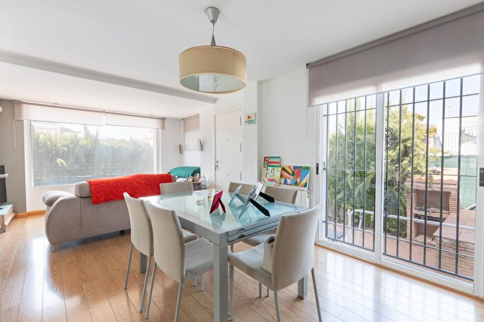 Casas en venta y pisos alquiler - 3