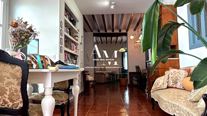 Casas en venta y pisos alquiler - 1