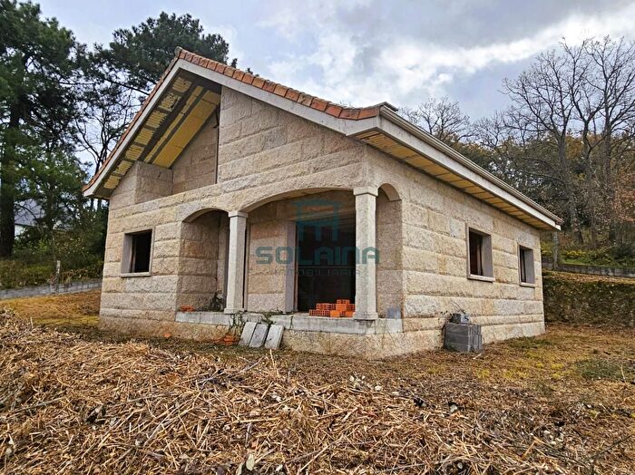 Casa en venta en O Pereiro de Aguiar, Ourense de 4 habitaciones