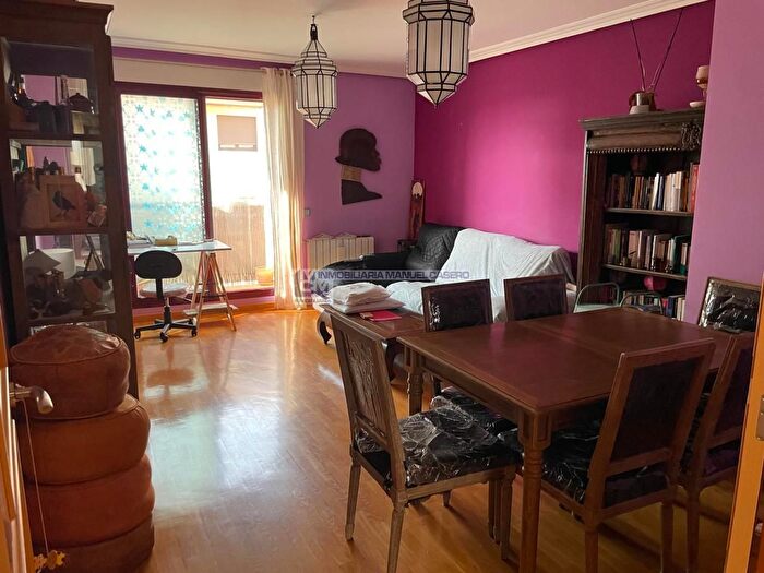 Casas en venta y pisos alquiler - 1