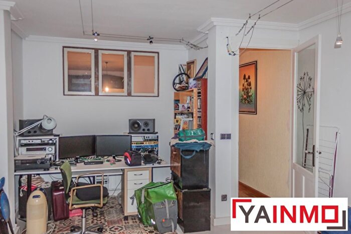 Casas en venta y pisos alquiler - 3