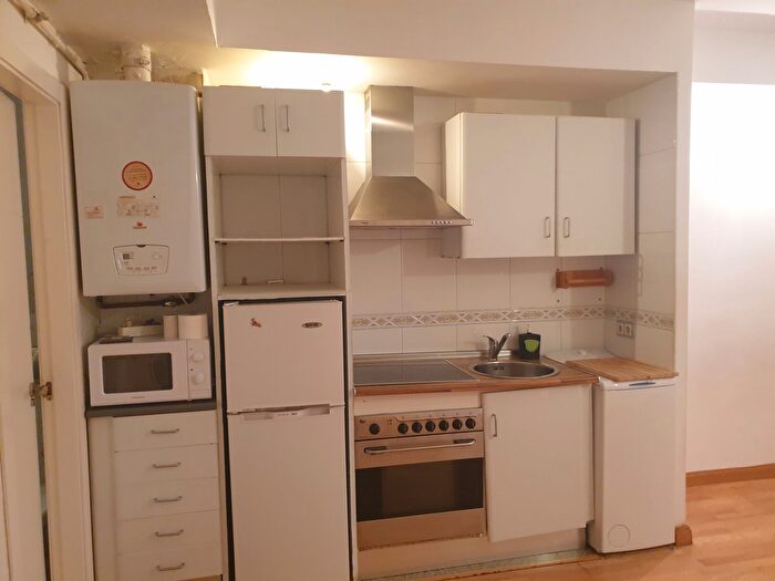 Casas en venta y pisos alquiler - 2
